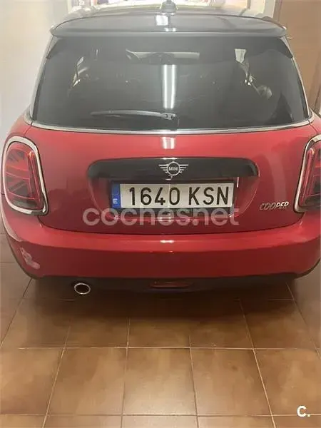 Usado Mini Cooper 136 CV (100 kW) 2018 Rojo Utilitario