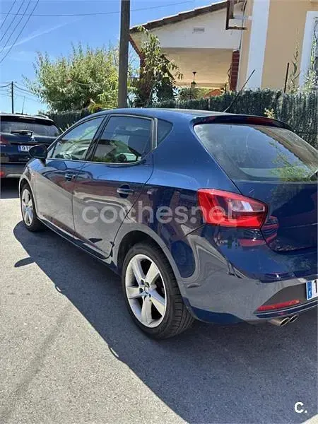 Usado Seat Ibiza FR 110 CV (80 kW) 2017 Azul Berlina