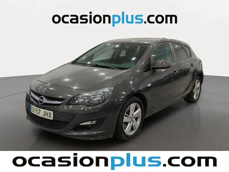 Gris Usado 2015 Opel Astra Excellence Utilitario | 9200 € (Precio justo) - Imagen 1/4