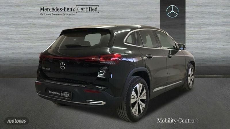 Usado Mercedes EQA250+ Progressive 139 kW (190 CV) 2023 Nachtschwarz  unilack SUV