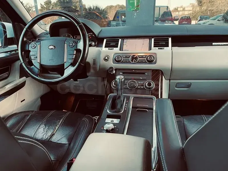 Usado Land Rover Range Rover Autobiography 256 CV (188 kW) 2011 Blanco SUV