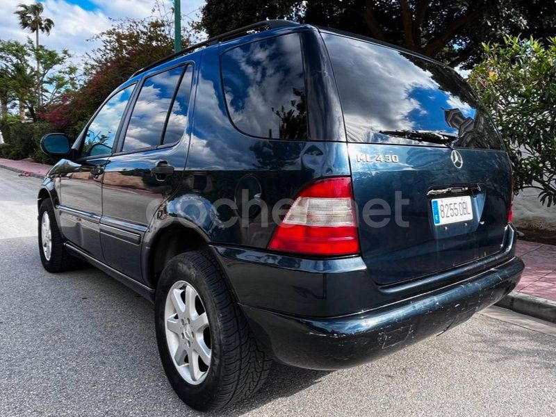 Usado Mercedes ML430 272 CV (200 kW) 2000 Azul SUV