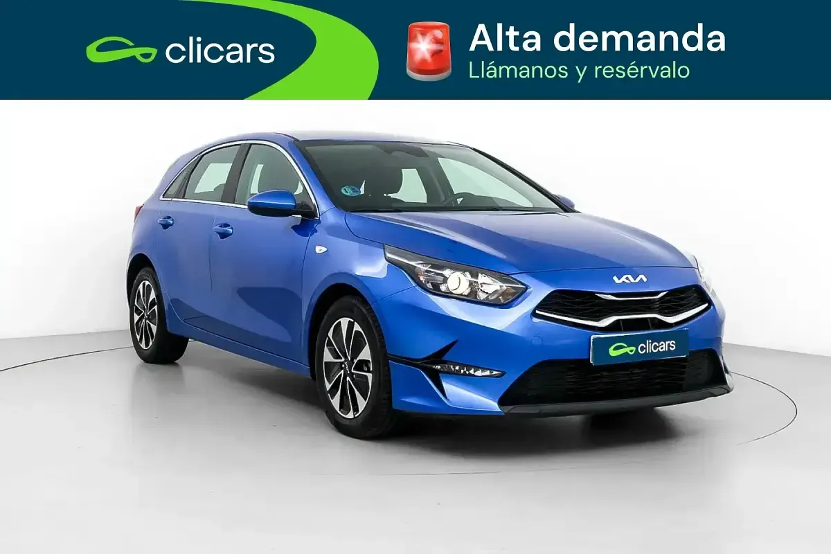 Usado Kia Ceed 100 CV (73 kW) 2024 Azul Utilitario