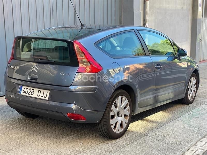 Gris / plata Usado 2005 Citroën C4 VTR Sport Berlina | 2300 € (Buen precio) - Imagen 1/4
