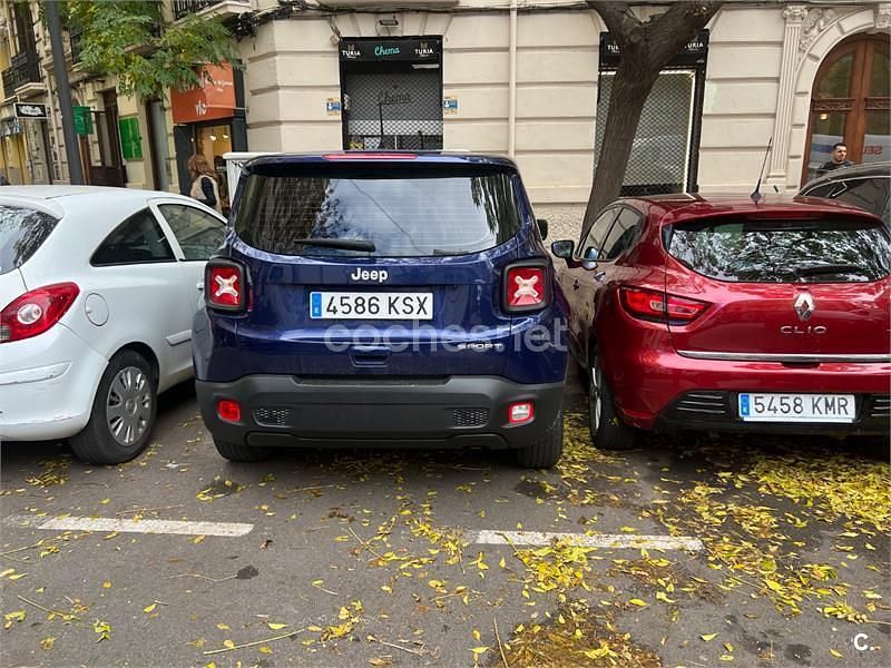 Usado Jeep Renegade Sport 120 CV (88 kW) 2019 Azul SUV