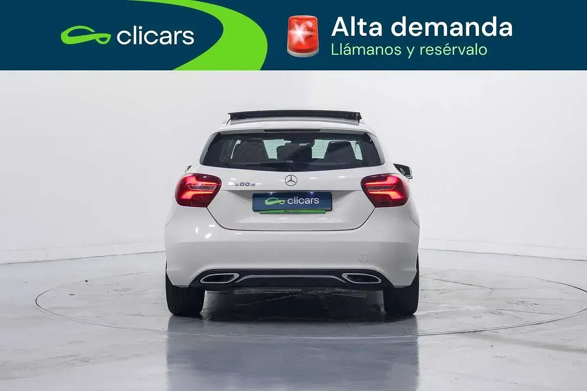 Usado Mercedes A200 136 CV (100 kW) 2017 Blanco Utilitario