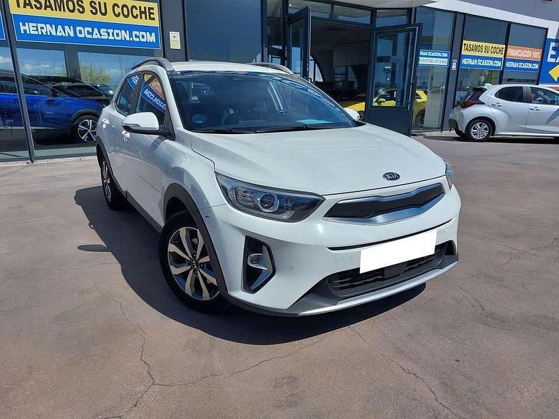 Blanco Usado 2022 Kia Stonic SUV | 13.790 € (Buen precio) - Imagen 1/4