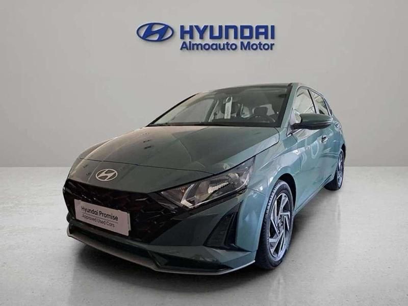Usado Hyundai i20 101 CV (74 kW) 2024 Verde Utilitario