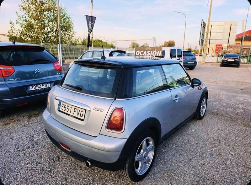 Usado Mini Cooper Cabriolet 116 CV (85 kW) 2008 Gris Descapotable