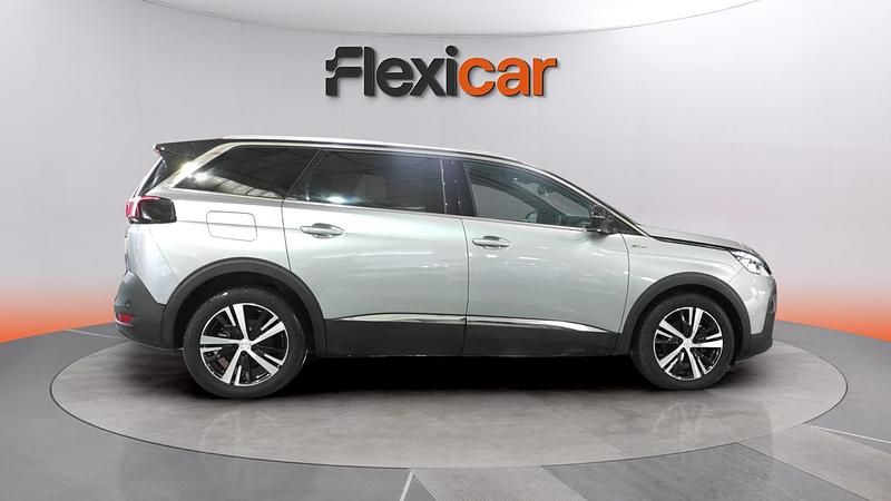 Usado Peugeot 5008 GT 131 CV (96 kW) 2021 Gris SUV