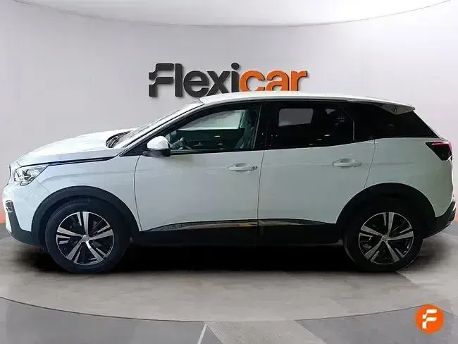 Usado Peugeot 3008 Allure 130 CV (95 kW) 2020 Blanco SUV