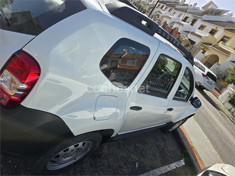 Usado Dacia Duster Ambiance 109 CV (80 kW) 2014 Blanco SUV