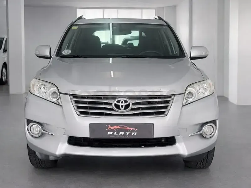 Usado Toyota RAV4 Advance 150 CV (110 kW) 2010 Gris / plata SUV