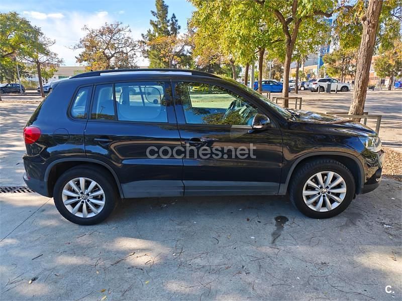Usado VW Tiguan 140 CV (102 kW) 2012 Negro SUV