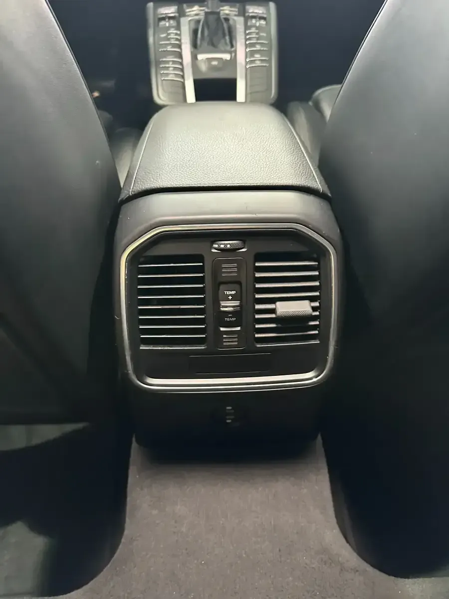 Usado Porsche Macan 245 CV (180 kW) 2021 Negro SUV