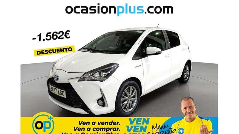Usado Toyota Yaris Hybrid Active 100 CV (73 kW) 2018 Blanco Utilitario