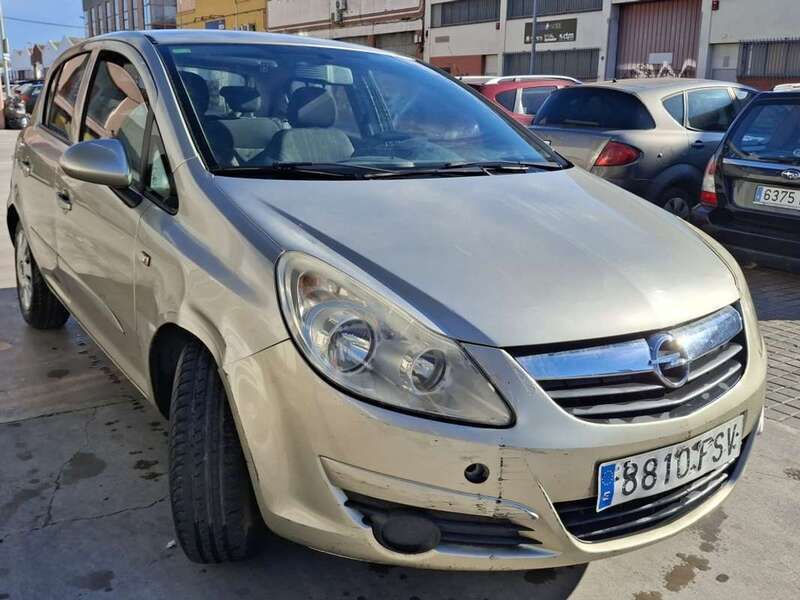 Beige Usado 2007 Opel Corsa Enjoy Utilitario | 2800 € (Super precio) - Imagen 1/4