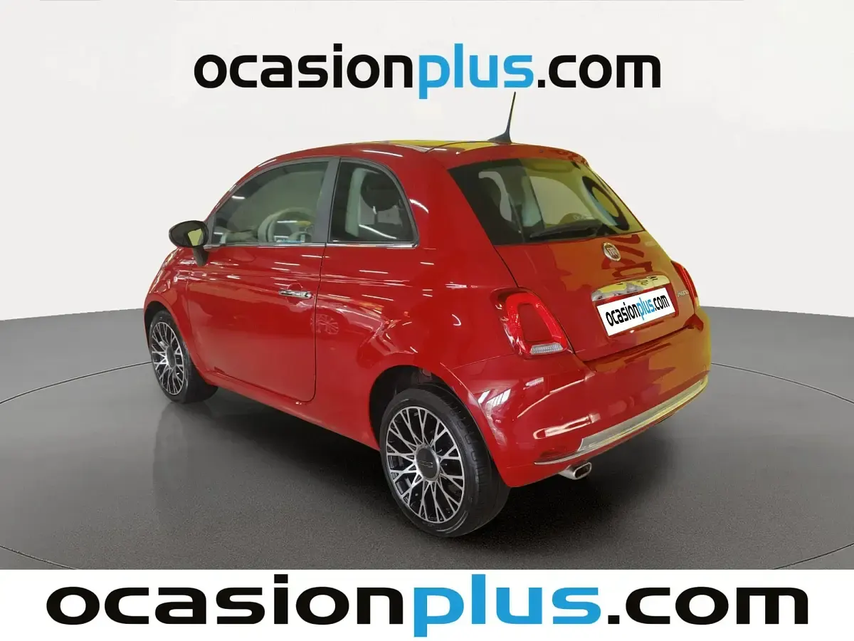 Usado Fiat 500 Dolcevita 71 CV (52 kW) 2024 Rojo Utilitario