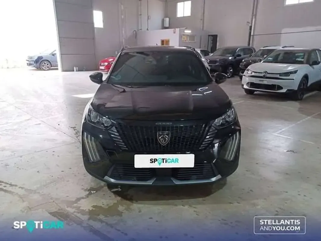 Usado Peugeot 2008 Allure 102 CV (75 kW) 2024 Negro SUV