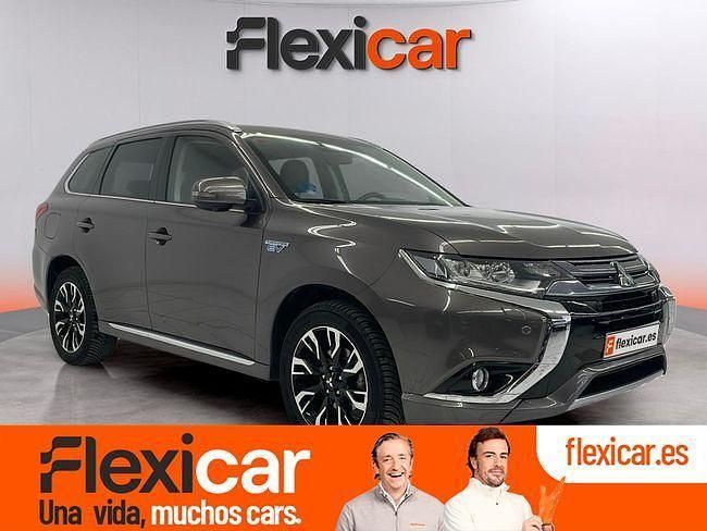 Usado Mitsubishi Outlander P-HEV 203 CV (149 kW) 2017 Marrón SUV
