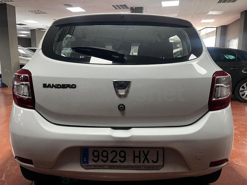Usado Dacia Sandero Lauréate 75 CV (55 kW) 2014 Blanco Berlina