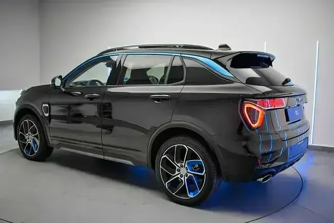 Brugt Lynk & Co 01 261 HK (191 kW) 2023 Sort SUV