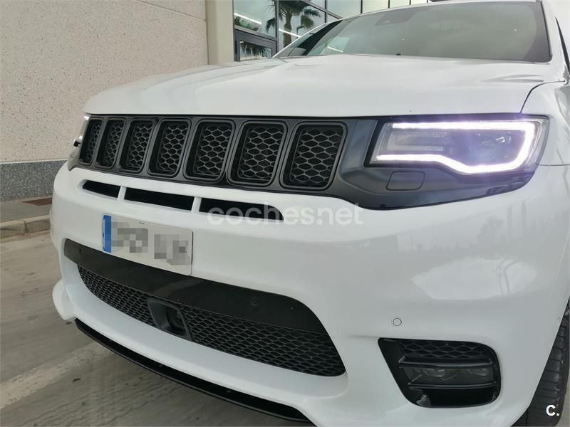 Blanco Usado 2017 Jeep Grand Cherokee SRT SUV | 49.500 € (Un poco caro) - Imagen 1/4
