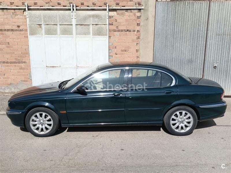 Usado Jaguar X-type Executive 196 CV (144 kW) 2002 Verde Berlina