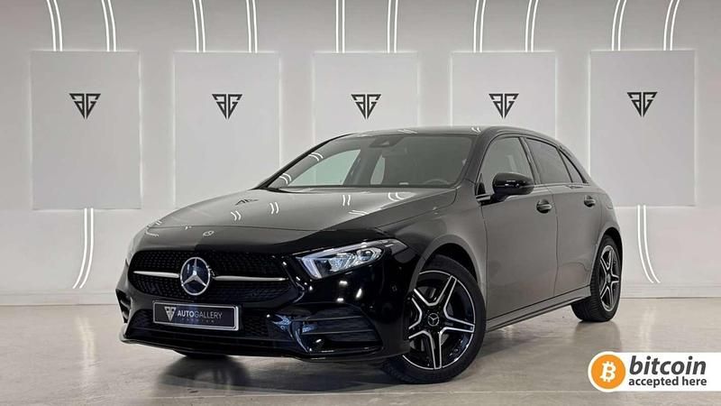 Usado Mercedes A250 218 CV (160 kW) 2021 Negro Utilitario
