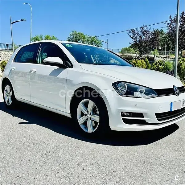 Usado VW Golf VII Advance 125 CV (91 kW) 2015 Blanco Berlina