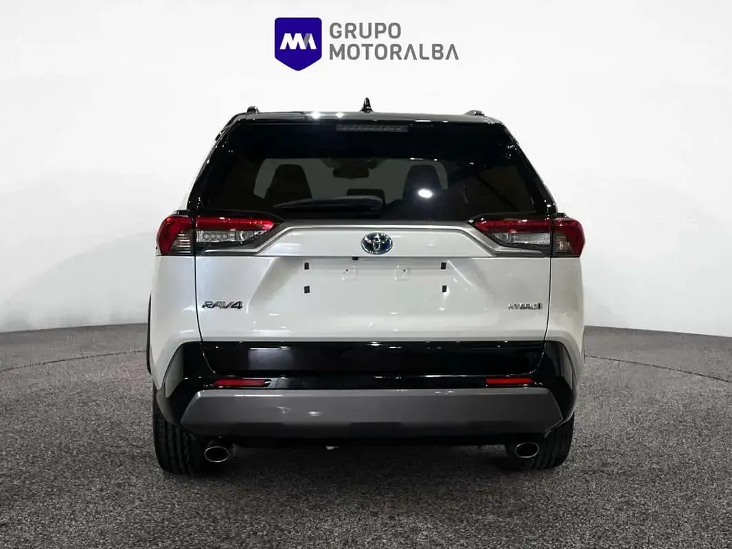 Usado Toyota RAV4 Hybrid Executive 197 CV (144 kW) 2019 Blanco SUV