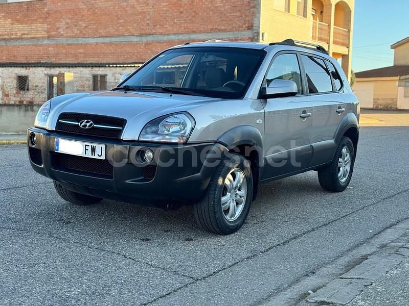 Usado Hyundai Tucson Comfort 140 CV (102 kW) 2007 Gris / plata SUV