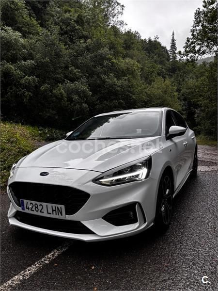 Blanco Usado 2020 Ford Focus ST-Line Berlina | 18.500 € (Caro) - Imagen 1/4
