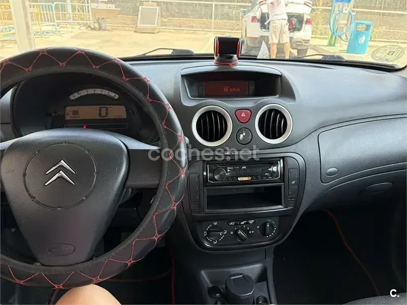 Usado Citroën C3 70 CV (51 kW) 2007 Rojo Berlina