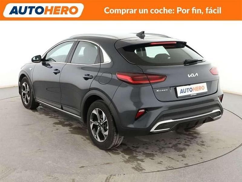 Usado Kia XCeed 120 CV (88 kW) 2023 Gris SUV