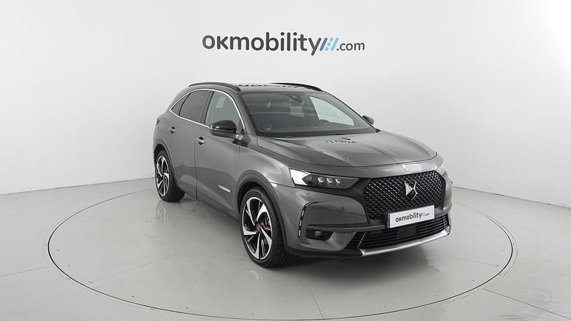 Usado DS Automobiles DS7 Crossback Performance Line Plus 300 CV (220 kW) 2022 Gris platino SUV