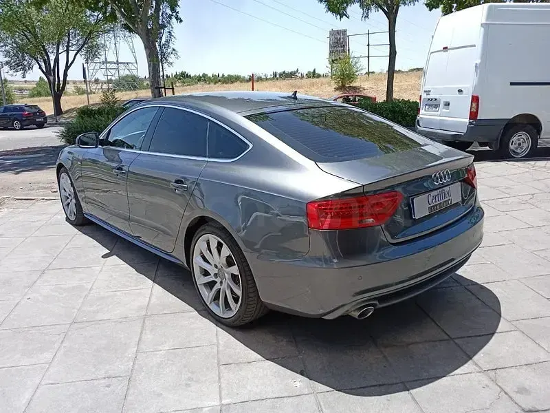 Usado Audi A5 Sportback S-Line 204 CV (150 kW) 2014 Gris / plata Utilitario