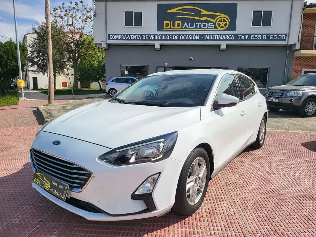 Usado Ford Focus Trend+ 120 CV (88 kW) 2022 Blanco Utilitario