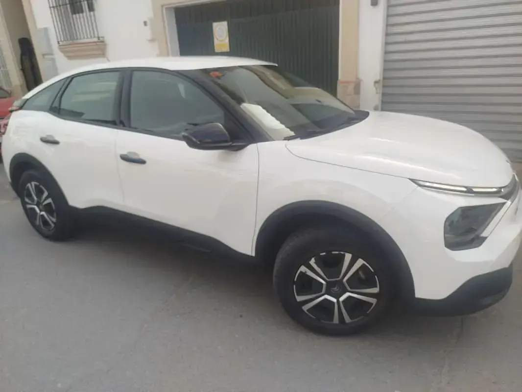 Usado Citroën C4 Feel 110 CV (80 kW) 2022 Blanco Utilitario