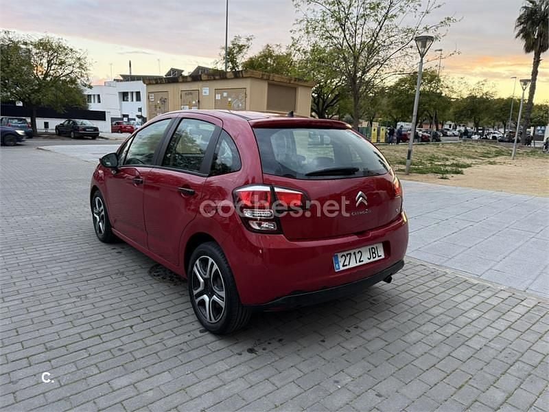 Usado Citroën C3 68 CV (50 kW) 2015 Granate Berlina