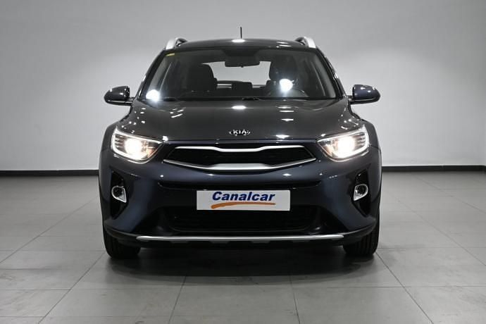 Usado Kia Stonic 84 CV (61 kW) 2018 Gris SUV