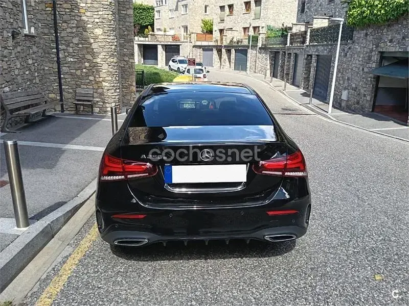 Usado Mercedes A250 218 CV (160 kW) 2021 Negro Berlina