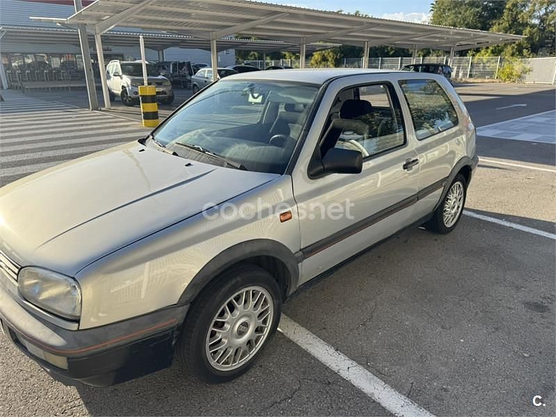 Gris / plata Usado 1992 VW Golf Berlina | 3500 € - Imagen 1/3