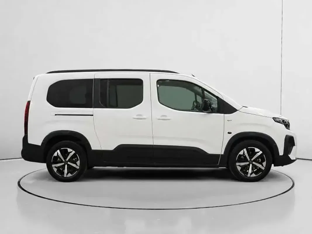 Usado Peugeot Rifter GTi 131 CV (96 kW) 2024 Blanco Monovolumen