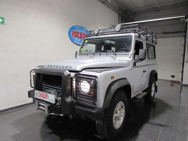 Usado Land Rover Defender SE 122 CV (89 kW) 2014 Gris / plata SUV