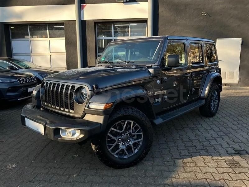 Usado Jeep Wrangler Sahara 381 CV (280 kW) 2022 Gris / plata SUV