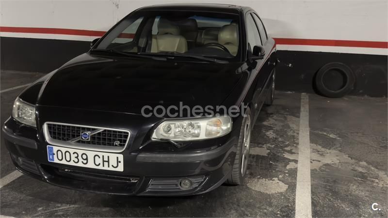 Negro Usado 2003 Volvo S60 Berlina | 9400 € - Imagen 1/3