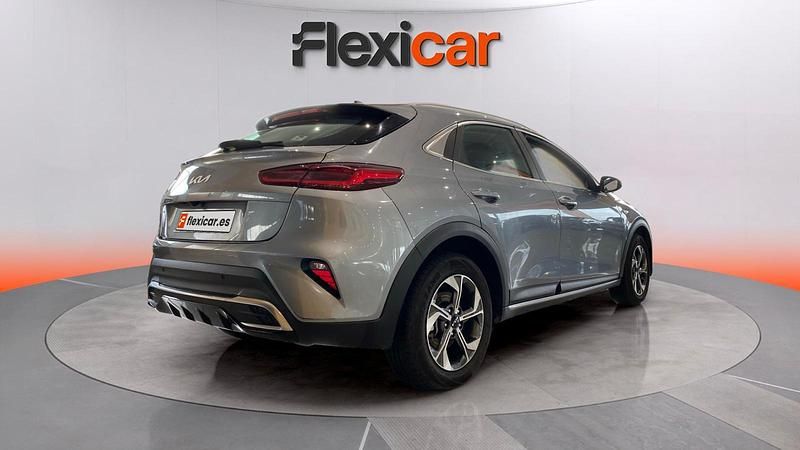 Usado Kia XCeed 120 CV (88 kW) 2023 Gris SUV
