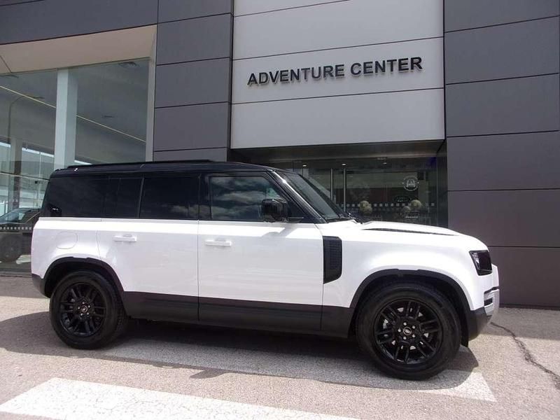 Blanco Nuevo 2025 Land Rover Defender S SUV | 83.880 € - Imagen 1/4