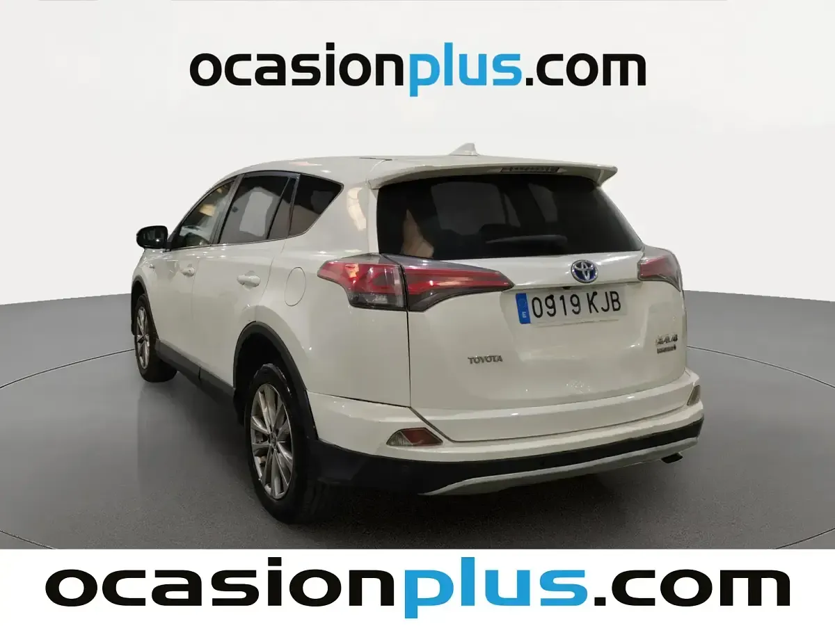 Begagnad Toyota RAV4 Advance 197 HK (144 kW) 2018 Vit SUV